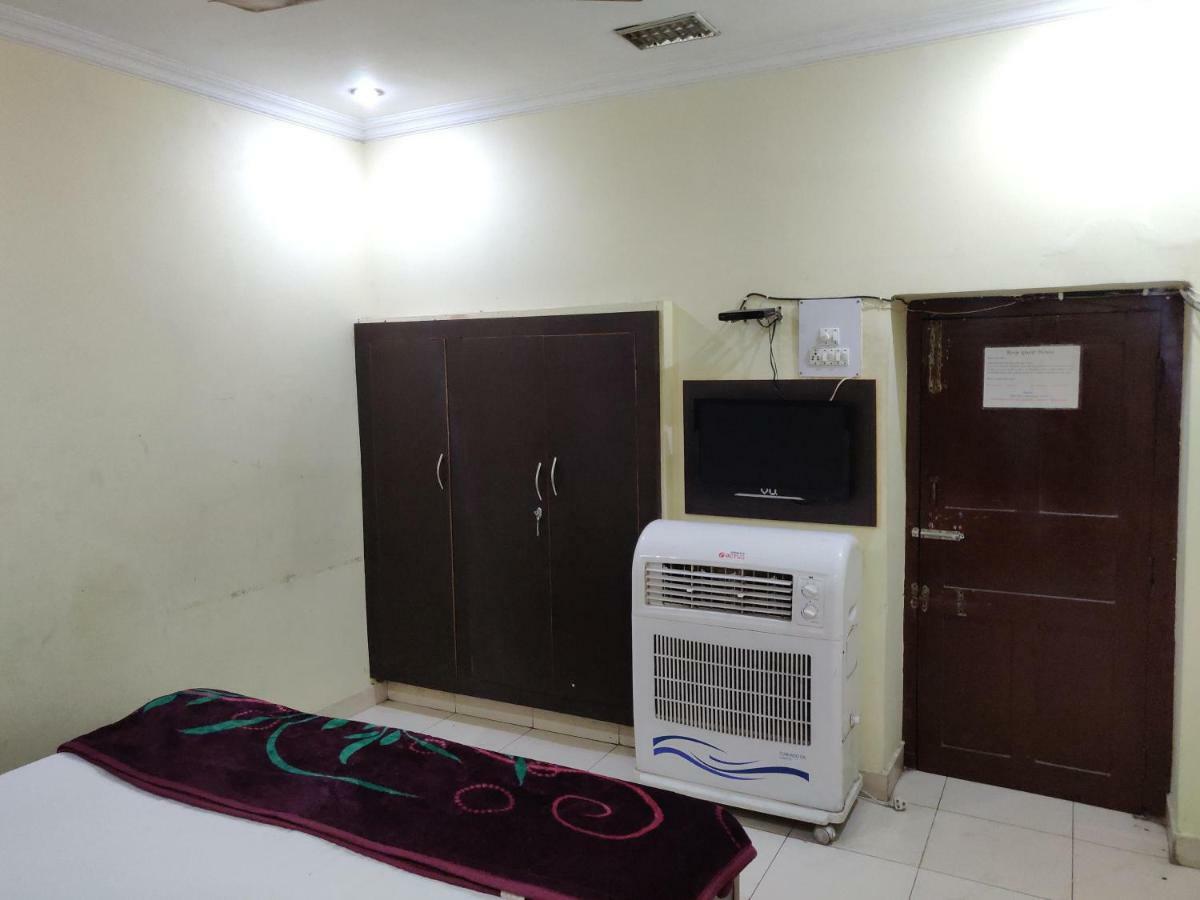 لاكناو Roop Guest House المظهر الخارجي الصورة